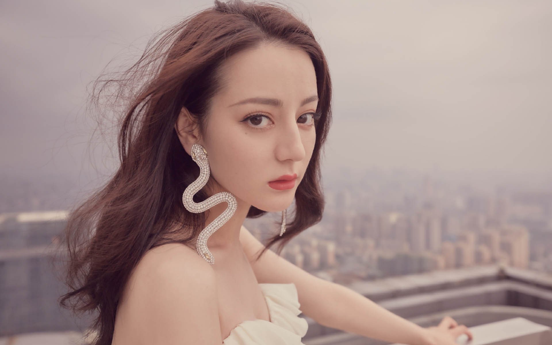 谷爱凌在比赛中展示空中控板能力，谷爱凌cctv